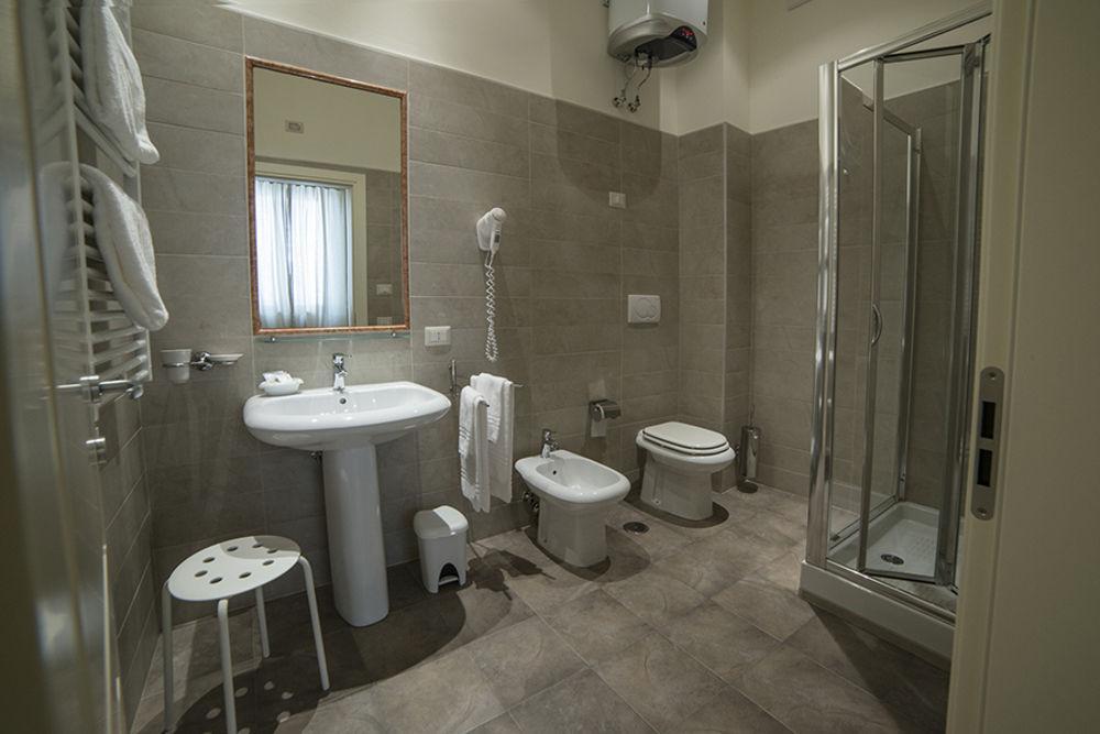 B&B Palazzo Paciotti Trani Extérieur photo
